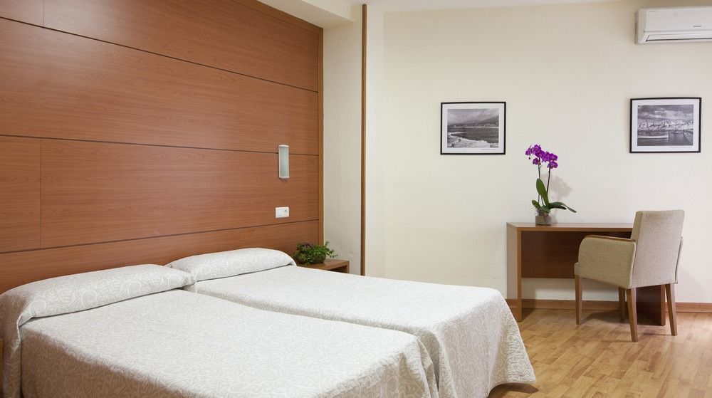 Hotel Centro Mar Benidorm Bagian luar foto