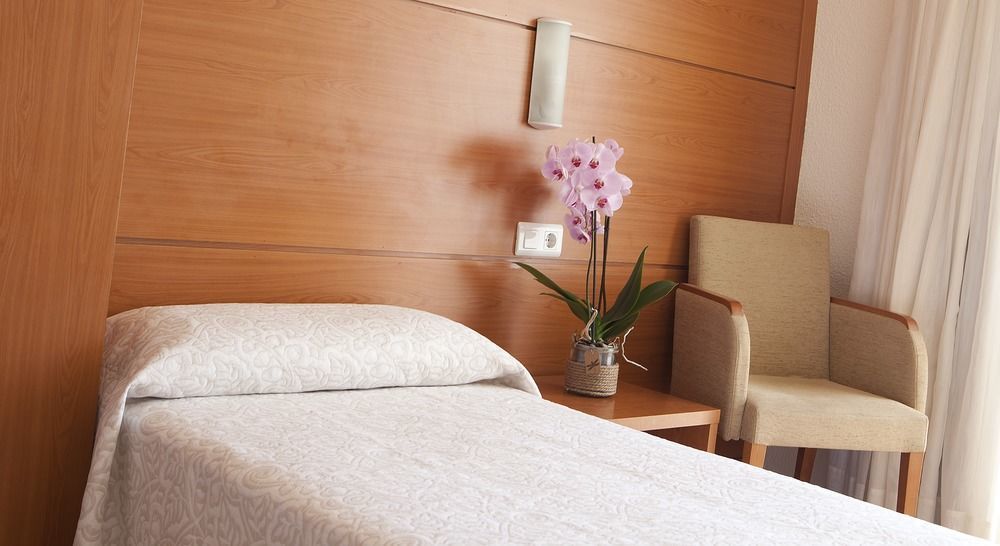 Hotel Centro Mar Benidorm Bagian luar foto
