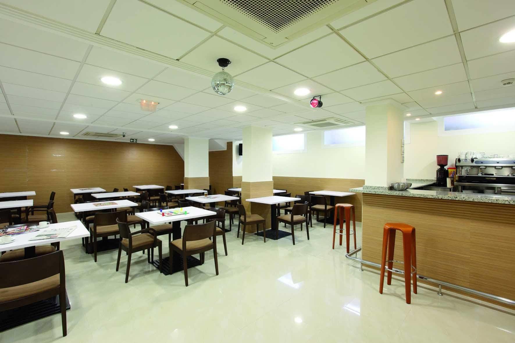 Hotel Centro Mar Benidorm Bagian luar foto